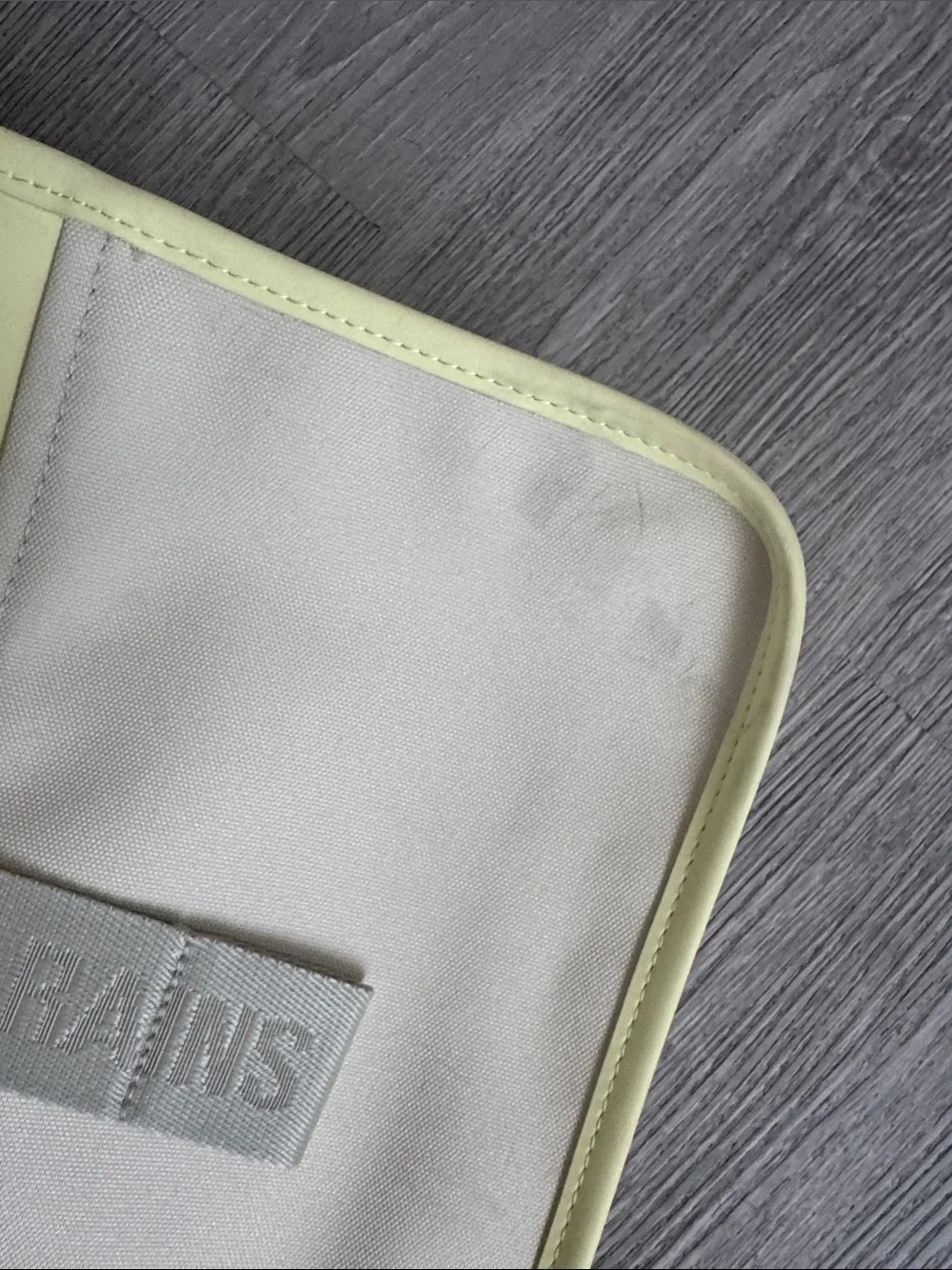 Rains sleek rolltop